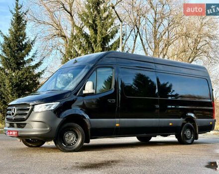 Черный Мерседес Sprinter, объемом двигателя 2.2 л и пробегом 247 тыс. км за 32500 $, фото 1 на Automoto.ua