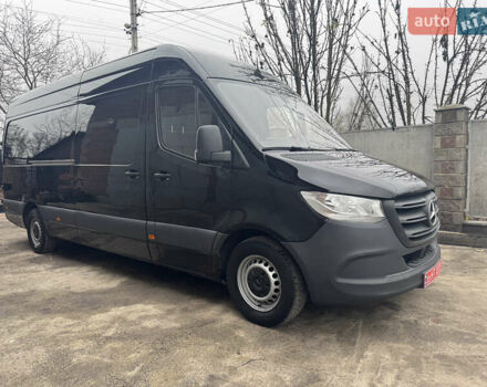 Черный Мерседес Sprinter, объемом двигателя 2.2 л и пробегом 288 тыс. км за 27700 $, фото 1 на Automoto.ua