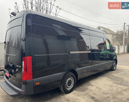 Черный Мерседес Sprinter, объемом двигателя 2.2 л и пробегом 288 тыс. км за 27700 $, фото 23 на Automoto.ua