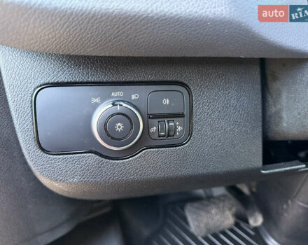 Черный Мерседес Sprinter, объемом двигателя 2.2 л и пробегом 247 тыс. км за 32500 $, фото 7 на Automoto.ua