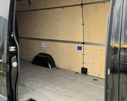 Черный Мерседес Sprinter, объемом двигателя 2.14 л и пробегом 170 тыс. км за 28975 $, фото 10 на Automoto.ua