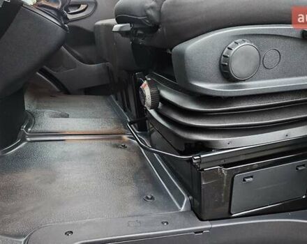 Чорний Мерседес Sprinter, об'ємом двигуна 3 л та пробігом 265 тис. км за 37500 $, фото 16 на Automoto.ua