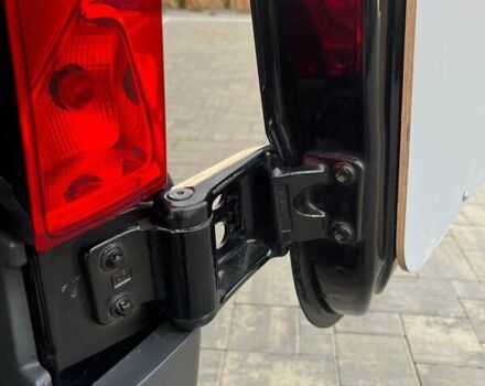 Чорний Мерседес Sprinter, об'ємом двигуна 2.2 л та пробігом 223 тис. км за 26800 $, фото 24 на Automoto.ua
