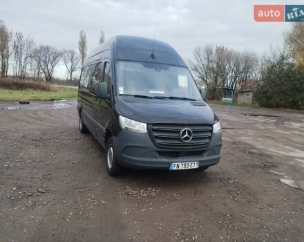 Черный Мерседес Sprinter, объемом двигателя 2.2 л и пробегом 282 тыс. км за 22800 $, фото 11 на Automoto.ua