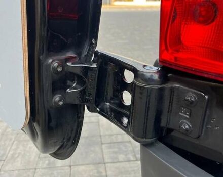 Чорний Мерседес Sprinter, об'ємом двигуна 2.2 л та пробігом 223 тис. км за 26800 $, фото 21 на Automoto.ua