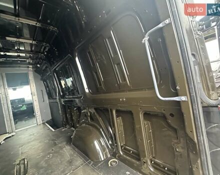 Черный Мерседес Sprinter, объемом двигателя 2.2 л и пробегом 250 тыс. км за 21000 $, фото 25 на Automoto.ua