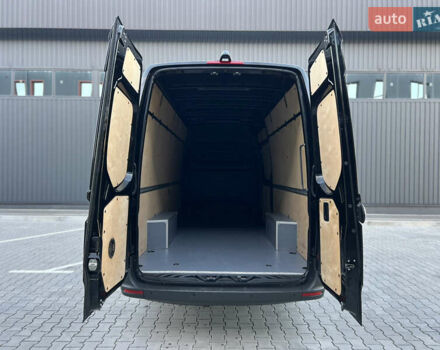 Черный Мерседес Sprinter, объемом двигателя 2 л и пробегом 259 тыс. км за 31900 $, фото 114 на Automoto.ua