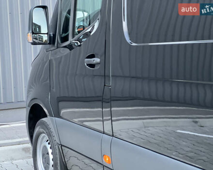 Черный Мерседес Sprinter, объемом двигателя 2 л и пробегом 259 тыс. км за 31900 $, фото 93 на Automoto.ua