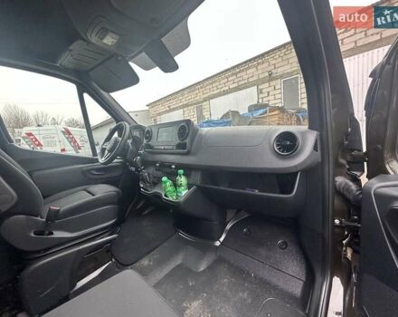 Черный Мерседес Sprinter, объемом двигателя 2.2 л и пробегом 250 тыс. км за 21000 $, фото 22 на Automoto.ua