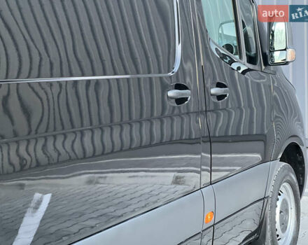 Черный Мерседес Sprinter, объемом двигателя 2 л и пробегом 259 тыс. км за 31900 $, фото 110 на Automoto.ua