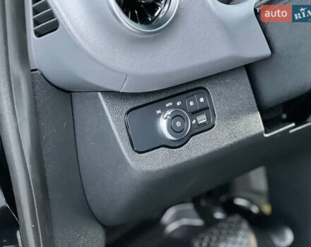 Черный Мерседес Sprinter, объемом двигателя 2 л и пробегом 259 тыс. км за 31900 $, фото 142 на Automoto.ua