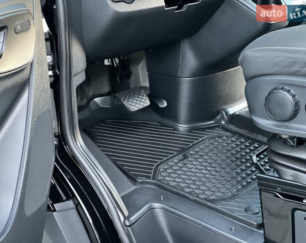 Черный Мерседес Sprinter, объемом двигателя 2 л и пробегом 259 тыс. км за 31900 $, фото 139 на Automoto.ua