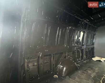 Черный Мерседес Sprinter, объемом двигателя 2.2 л и пробегом 250 тыс. км за 21000 $, фото 24 на Automoto.ua