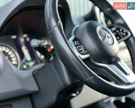 Черный Мерседес Sprinter, объемом двигателя 2 л и пробегом 259 тыс. км за 31900 $, фото 147 на Automoto.ua