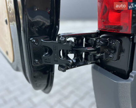 Черный Мерседес Sprinter, объемом двигателя 2 л и пробегом 259 тыс. км за 31900 $, фото 123 на Automoto.ua