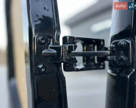 Черный Мерседес Sprinter, объемом двигателя 2 л и пробегом 259 тыс. км за 31900 $, фото 122 на Automoto.ua