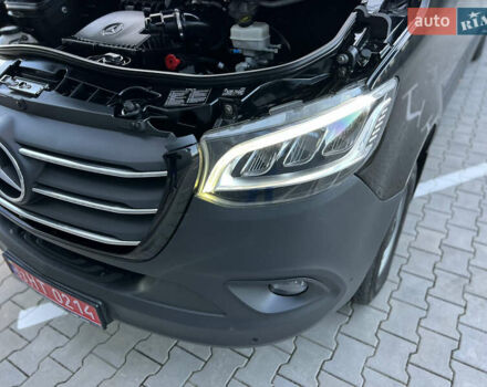 Черный Мерседес Sprinter, объемом двигателя 2 л и пробегом 259 тыс. км за 31900 $, фото 197 на Automoto.ua