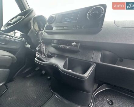 Черный Мерседес Sprinter, объемом двигателя 2.2 л и пробегом 250 тыс. км за 21000 $, фото 21 на Automoto.ua