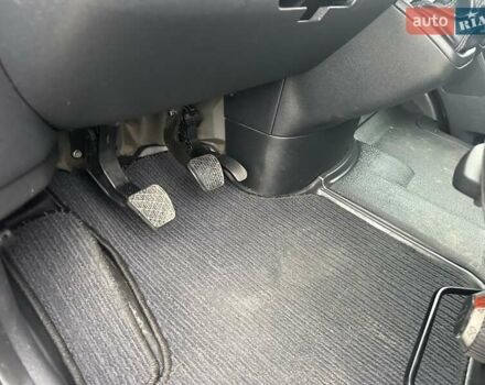 Черный Мерседес Sprinter, объемом двигателя 2.2 л и пробегом 250 тыс. км за 21000 $, фото 5 на Automoto.ua