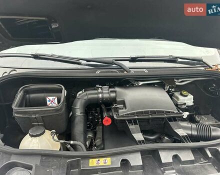 Черный Мерседес Sprinter, объемом двигателя 2.2 л и пробегом 250 тыс. км за 21000 $, фото 12 на Automoto.ua