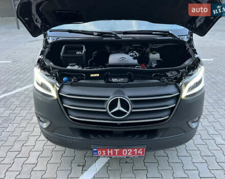 Черный Мерседес Sprinter, объемом двигателя 2 л и пробегом 259 тыс. км за 31900 $, фото 196 на Automoto.ua