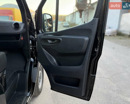 Чорний Мерседес Sprinter, об'ємом двигуна 2 л та пробігом 218 тис. км за 32900 $, фото 14 на Automoto.ua