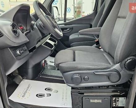 Черный Мерседес Sprinter, объемом двигателя 2.2 л и пробегом 163 тыс. км за 25800 $, фото 37 на Automoto.ua