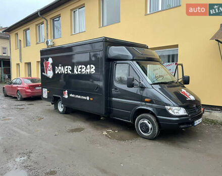 Черный Мерседес Sprinter, объемом двигателя 2.15 л и пробегом 320 тыс. км за 24000 $, фото 1 на Automoto.ua