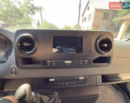 Чорний Мерседес Sprinter, об'ємом двигуна 2.14 л та пробігом 189 тис. км за 23999 $, фото 18 на Automoto.ua