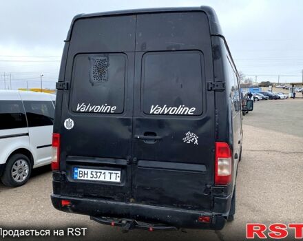 Черный Мерседес Sprinter, объемом двигателя 2.9 л и пробегом 647 тыс. км за 5000 $, фото 4 на Automoto.ua