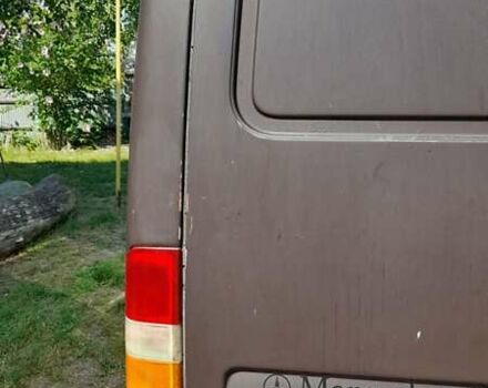 Черный Мерседес Sprinter, объемом двигателя 2.3 л и пробегом 400 тыс. км за 3500 $, фото 29 на Automoto.ua