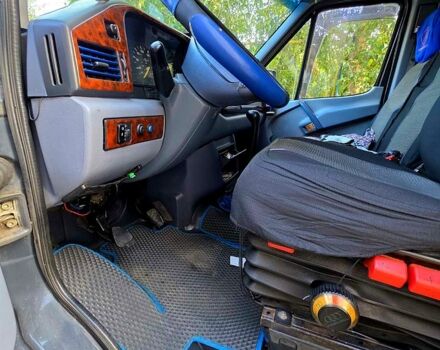 Черный Мерседес Sprinter, объемом двигателя 2.9 л и пробегом 873 тыс. км за 3500 $, фото 7 на Automoto.ua