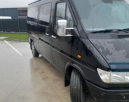 Черный Мерседес Sprinter, объемом двигателя 2.9 л и пробегом 550 тыс. км за 1891 $, фото 2 на Automoto.ua