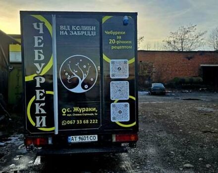 Черный Мерседес Sprinter, объемом двигателя 2.1 л и пробегом 299 тыс. км за 16500 $, фото 2 на Automoto.ua
