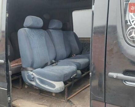 Черный Мерседес Sprinter, объемом двигателя 2.69 л и пробегом 591 тыс. км за 11000 $, фото 6 на Automoto.ua