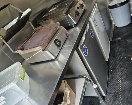 Черный Мерседес Sprinter, объемом двигателя 2.1 л и пробегом 299 тыс. км за 16500 $, фото 32 на Automoto.ua