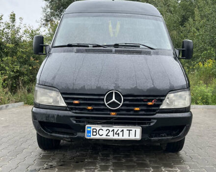 Черный Мерседес Sprinter, объемом двигателя 2.15 л и пробегом 780 тыс. км за 4650 $, фото 3 на Automoto.ua