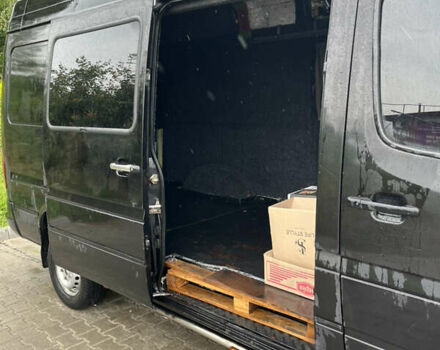 Черный Мерседес Sprinter, объемом двигателя 2.15 л и пробегом 780 тыс. км за 4650 $, фото 11 на Automoto.ua