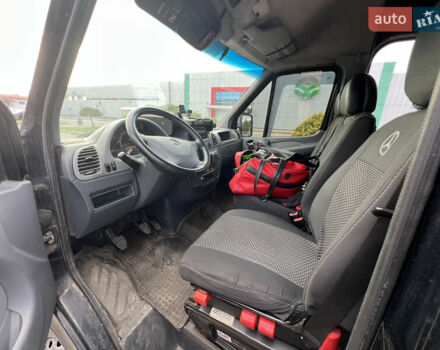 Черный Мерседес Sprinter, объемом двигателя 2.1 л и пробегом 450 тыс. км за 7000 $, фото 2 на Automoto.ua
