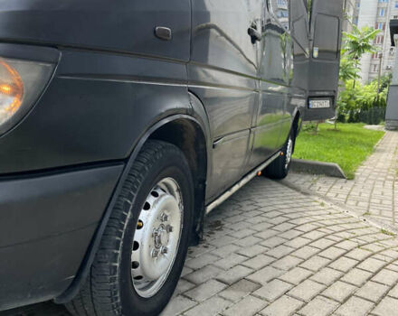 Черный Мерседес Sprinter, объемом двигателя 2.15 л и пробегом 780 тыс. км за 4650 $, фото 32 на Automoto.ua