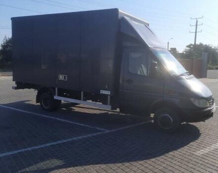 Черный Мерседес Sprinter, объемом двигателя 2.2 л и пробегом 514 тыс. км за 12500 $, фото 1 на Automoto.ua