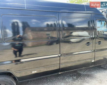 Черный Мерседес Sprinter, объемом двигателя 2.7 л и пробегом 938 тыс. км за 8500 $, фото 19 на Automoto.ua