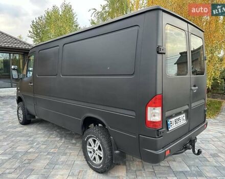Черный Мерседес Sprinter, объемом двигателя 2.69 л и пробегом 225 тыс. км за 23000 $, фото 4 на Automoto.ua