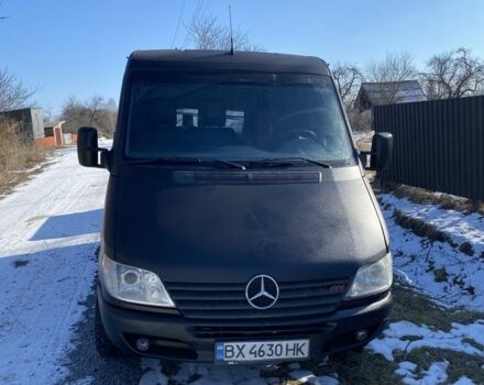 Черный Мерседес Sprinter, объемом двигателя 2.1 л и пробегом 540 тыс. км за 4500 $, фото 1 на Automoto.ua