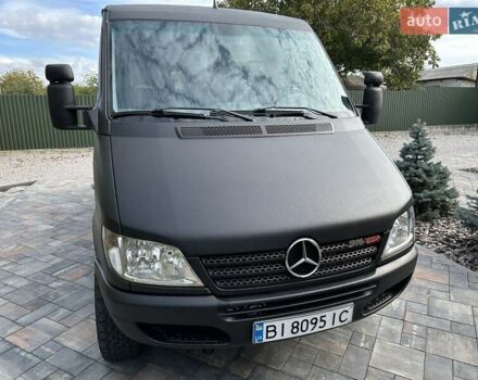 Черный Мерседес Sprinter, объемом двигателя 2.69 л и пробегом 225 тыс. км за 23000 $, фото 2 на Automoto.ua