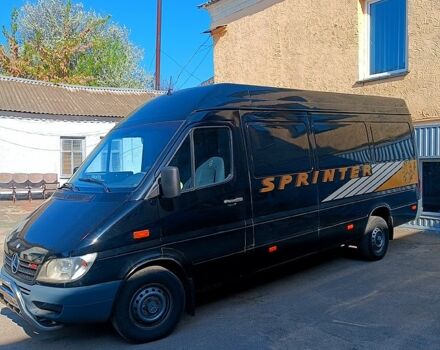 Черный Мерседес Sprinter, объемом двигателя 27 л и пробегом 321 тыс. км за 12800 $, фото 1 на Automoto.ua