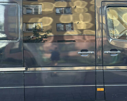 Черный Мерседес Sprinter, объемом двигателя 2.69 л и пробегом 296 тыс. км за 12950 $, фото 61 на Automoto.ua
