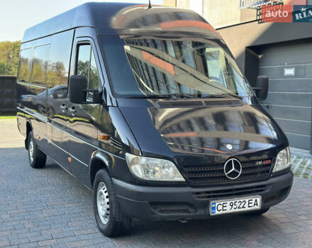 Черный Мерседес Sprinter, объемом двигателя 2.69 л и пробегом 296 тыс. км за 12950 $, фото 4 на Automoto.ua