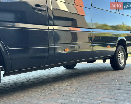 Черный Мерседес Sprinter, объемом двигателя 2.69 л и пробегом 296 тыс. км за 12950 $, фото 13 на Automoto.ua
