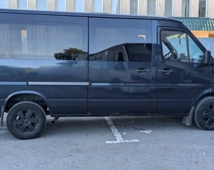 Черный Мерседес Sprinter, объемом двигателя 2.1 л и пробегом 700 тыс. км за 8500 $, фото 4 на Automoto.ua